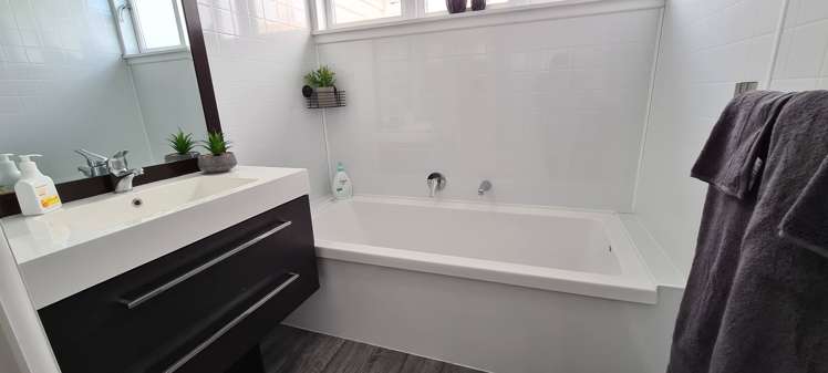 28 Bickerstaffe Road Maungaturoto_13