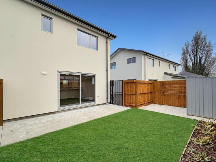 2/46 Sullivan Av Woolston_13