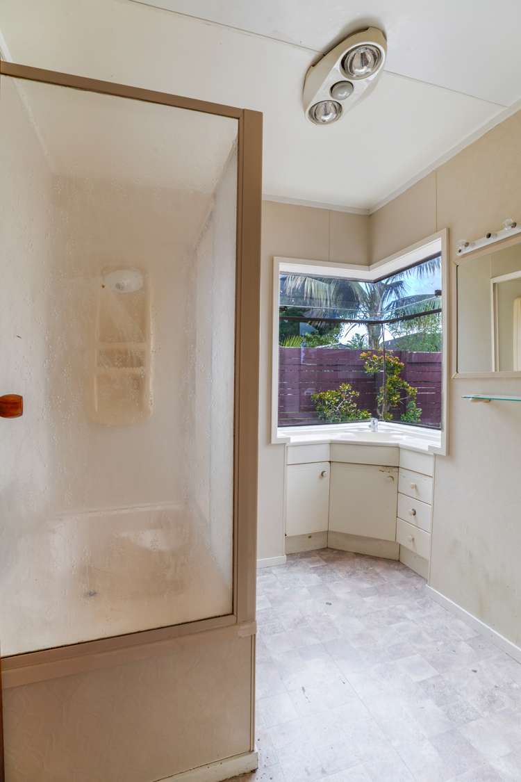 10 Sealand Place Mangere Bridge_13