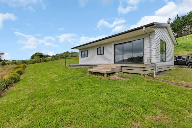 2568e Paparoa-Oakleigh Road Paparoa_14