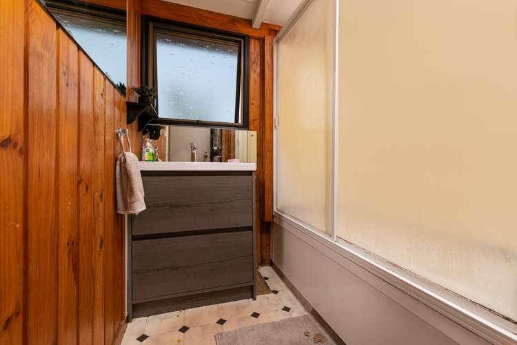 123 Captain Scott Road Glen Eden_11