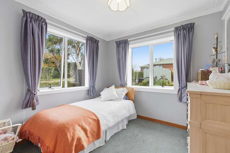87 Riselaw Road Calton Hill_17