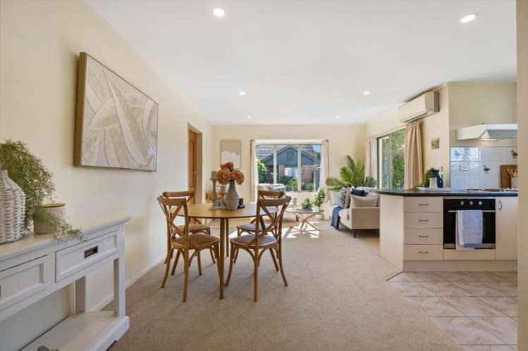 14/262 Centreway Road Orewa_6