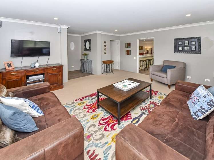 14 Turnberry Drive Wattle Downs_12