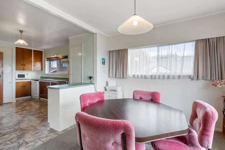 8 Kowhai Road Campbells Bay_10