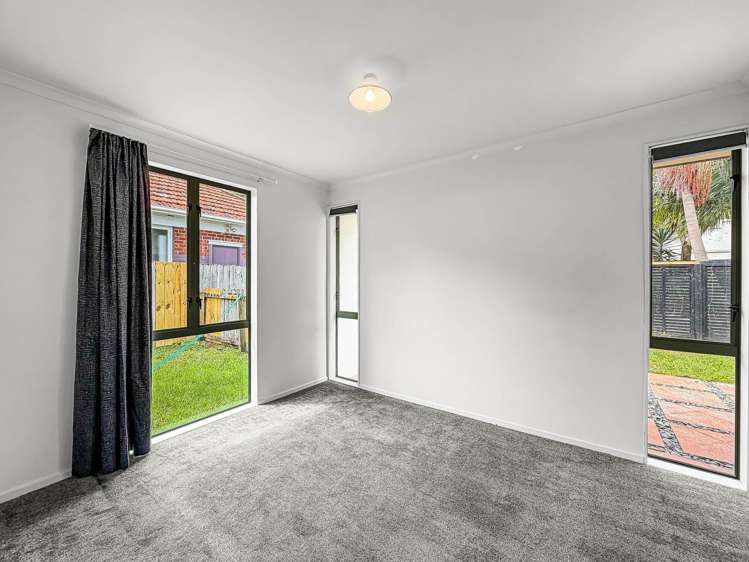 1/14A Keeling Road Henderson_8