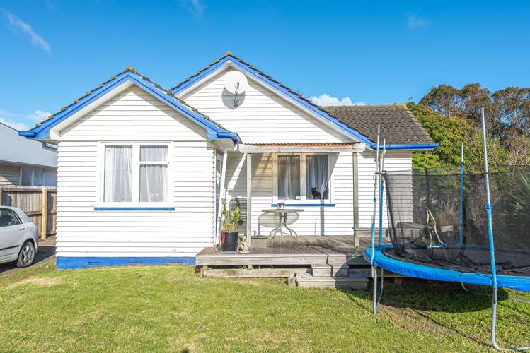 10 Armstrong Place_0