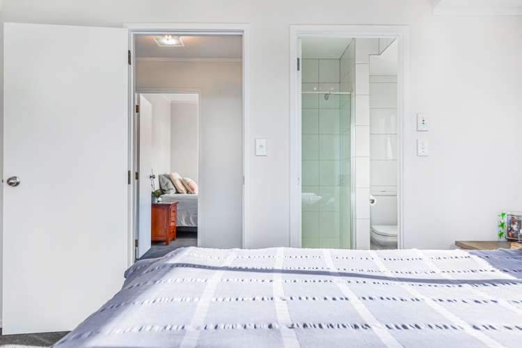 9 Seagrove Road West Harbour_11