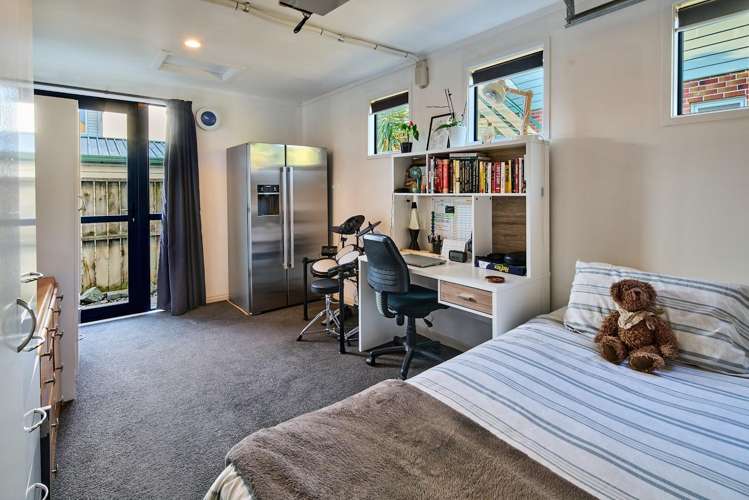 2 Toms Road Titahi Bay_13