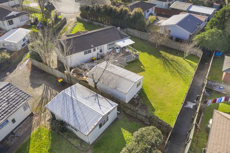 21 Adel Place Manurewa_11