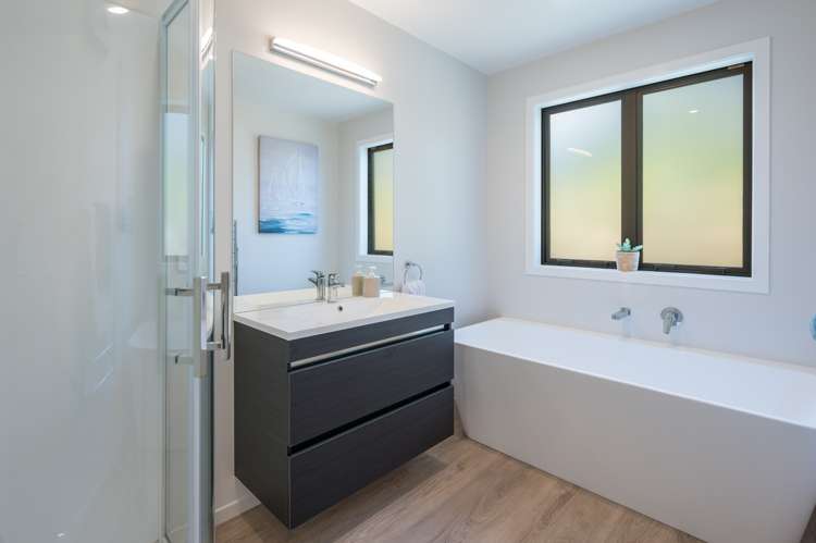 18 Hill Tops Way Stoke_18