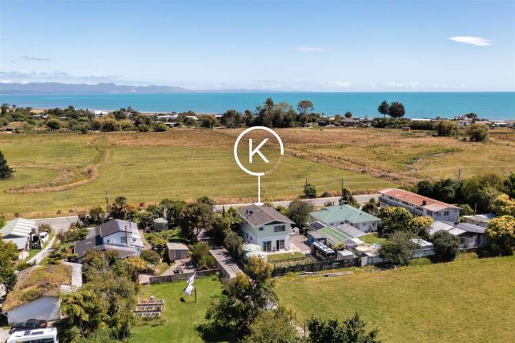 682 Abel Tasman Drive Clifton_0