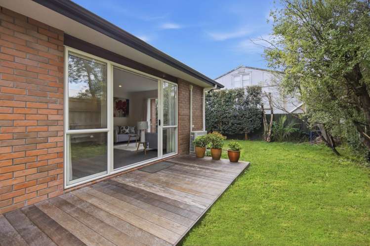 24 Hardley Avenue_5
