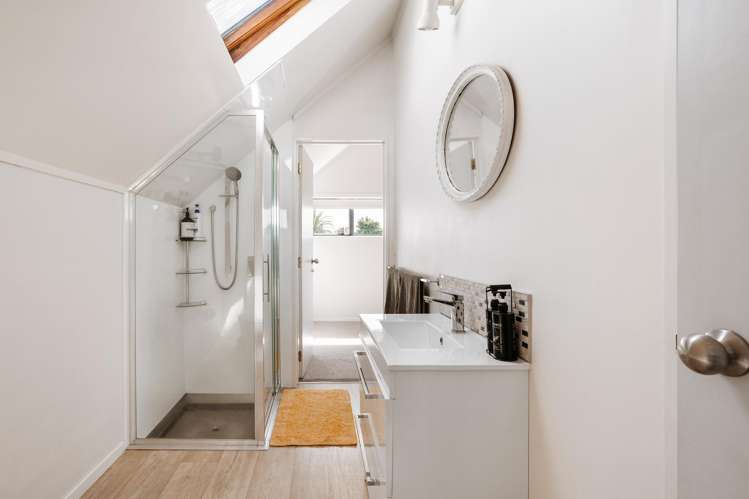 146B Windsor Road Bellevue_17