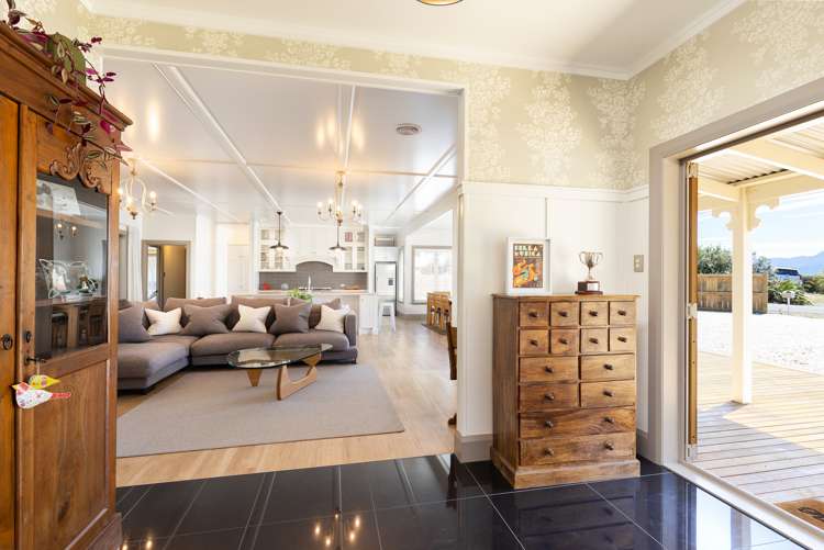 77 Fairbourne Drive Fairhall_8