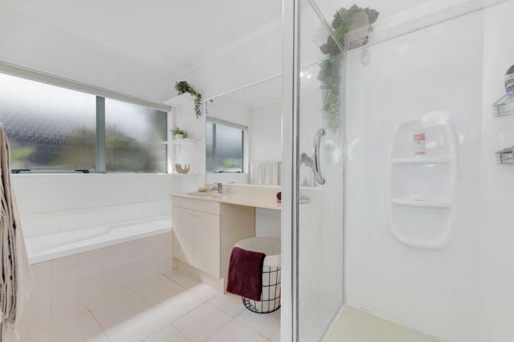 2 Eastland Road Flat Bush_12