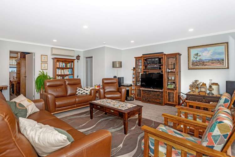 50 Sterling Park Lytton West_3