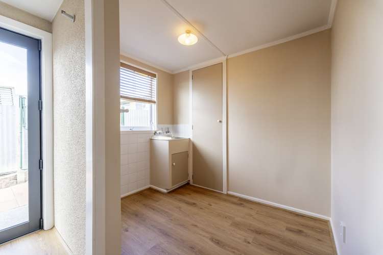 2/16 Douglas Street Highfield_4