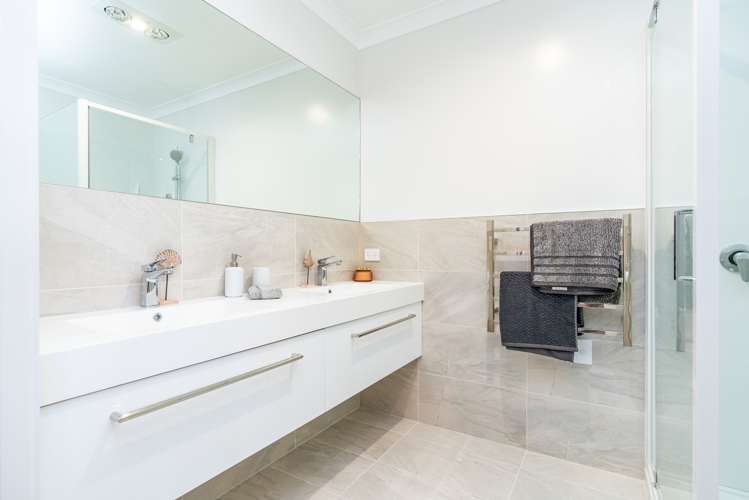 43 Stace Hopper Drive One Tree Point_8