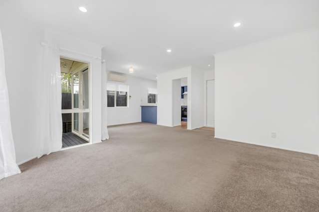 2/17 Bain Place Bucklands Beach_4