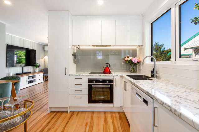 1/107 Allington Road Karori_3