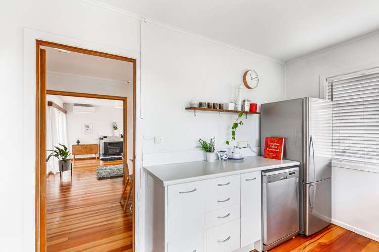 16 Ward Crescent Te Atatu Peninsula_8