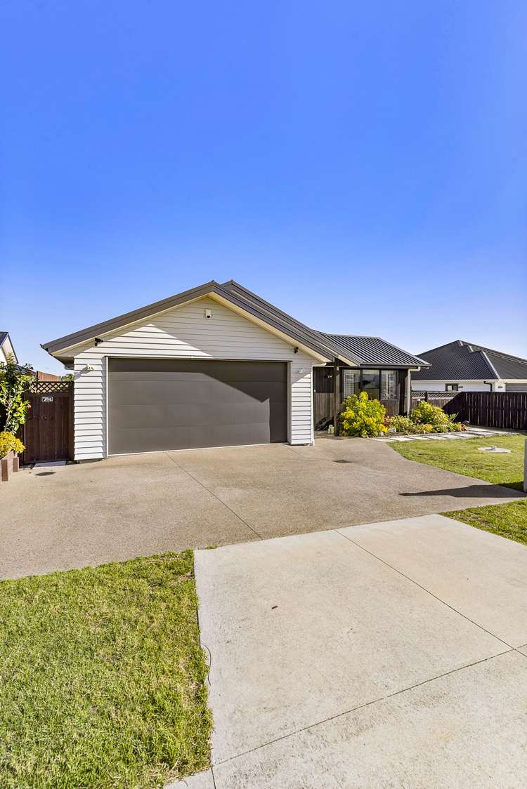 63 Eighth View Avenue Beachlands_25