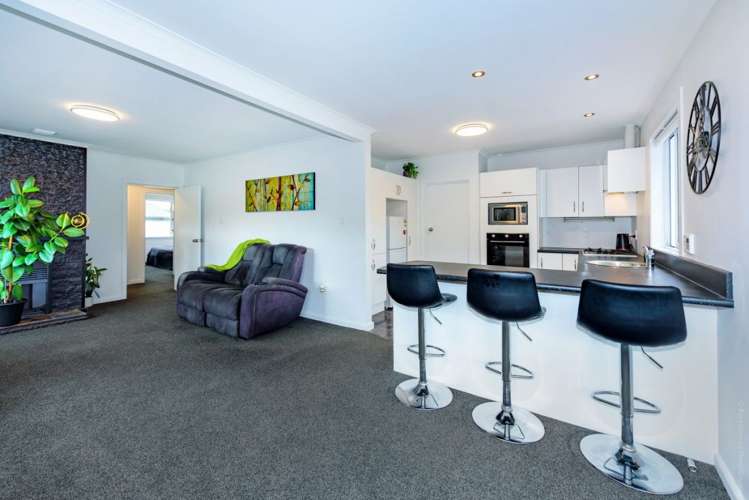 1/32 Downing Street Hoon Hay_16