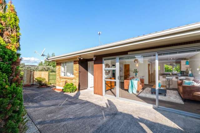 1/6 Pamela Place New Lynn_2