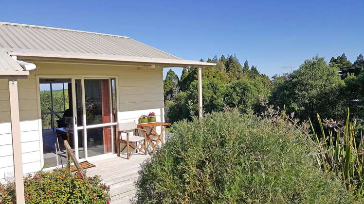 375 Pah Hill Road Wharehine_12