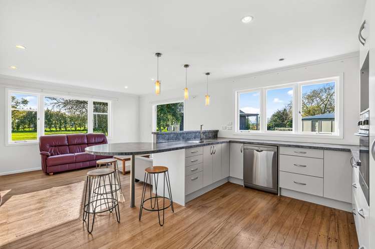 16 Eureka Road Eureka_6