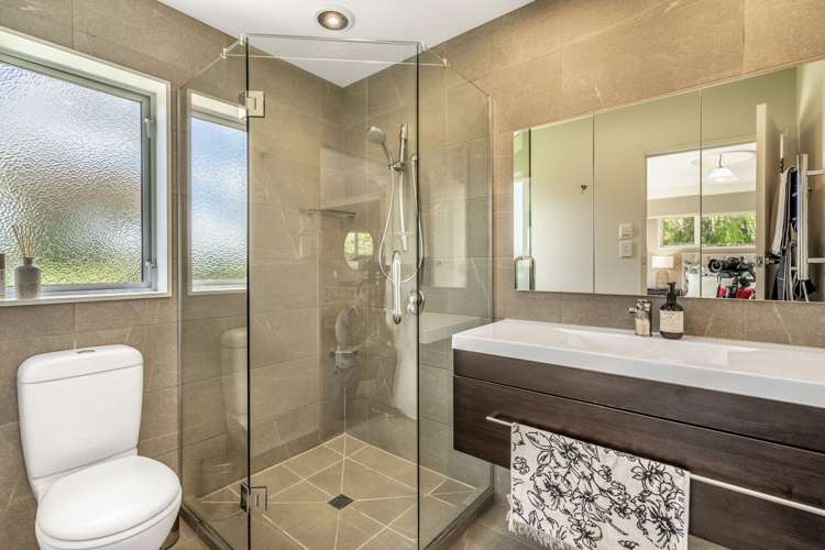 61 Retreat Road Waihopai_13