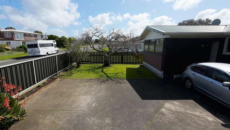 5 Montmere Avenue Te Atatu Peninsula_1