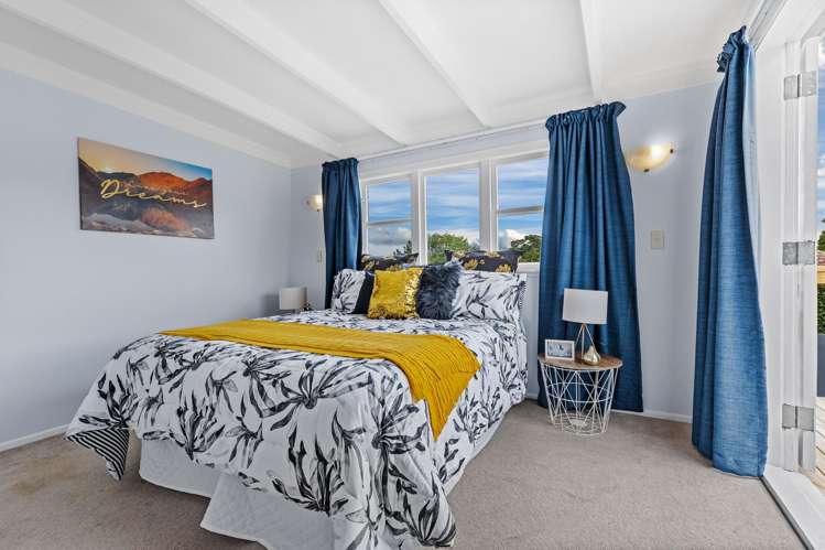 11 Craigbank Avenue New Lynn_10