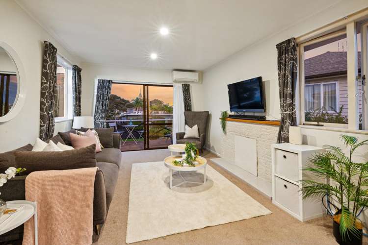 2 Seine Road Forrest Hill_8