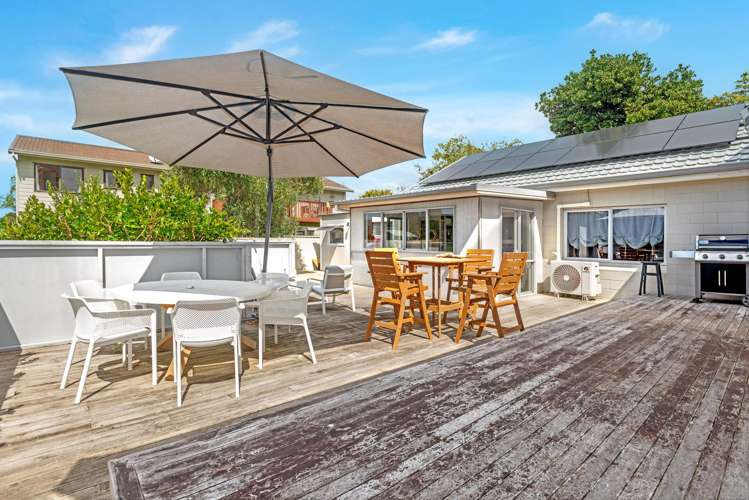 2 Carnarvon Street Gisborne Central_26