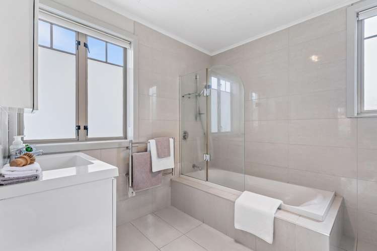 1/5 Seabrook Avenue New Lynn_10