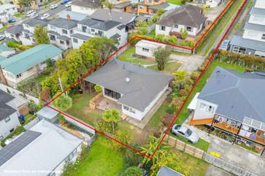 1/221 Wairau Road_3