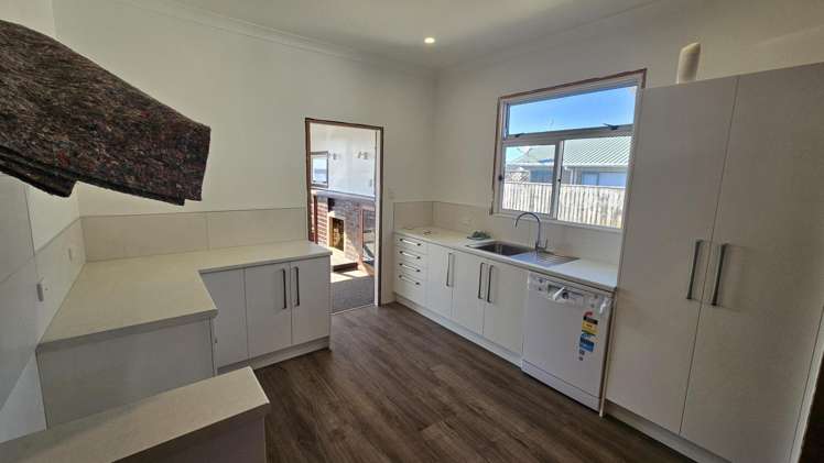 65 Tukapa Street Westown_1