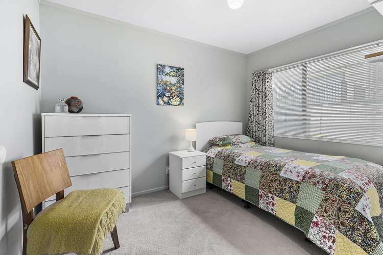 12a Kahutea Terrace Titahi Bay_9