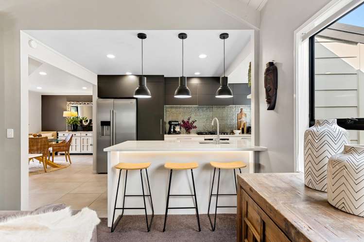 16 Picasso Drive West Harbour_2
