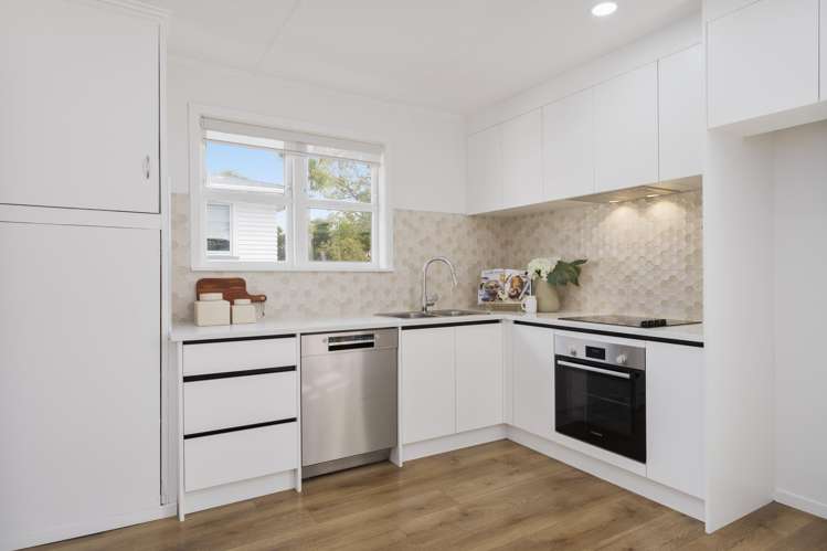 33 Longburn Road Henderson_9