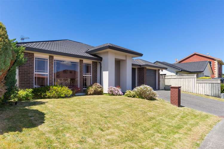 6 Silver Pine Avenue Woodridge_0