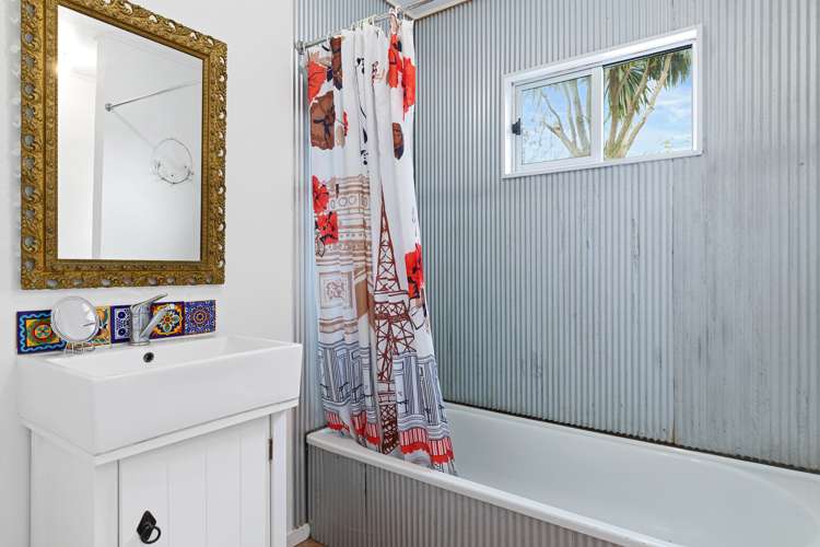 240C Strange Road Te Aroha_14