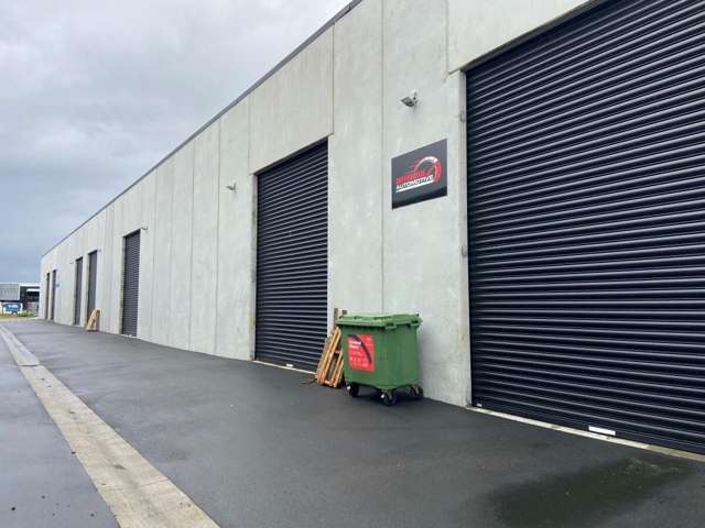 9/15 Earthmover Crescent Te Rapa_2