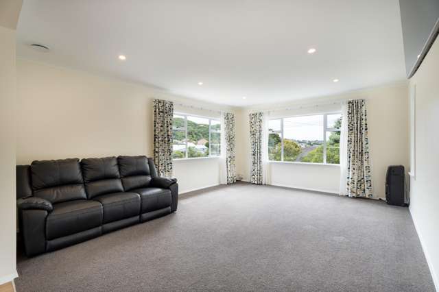 37 Hampton Hill Road Tawa_4