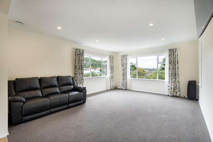 37 Hampton Hill Road Tawa_4