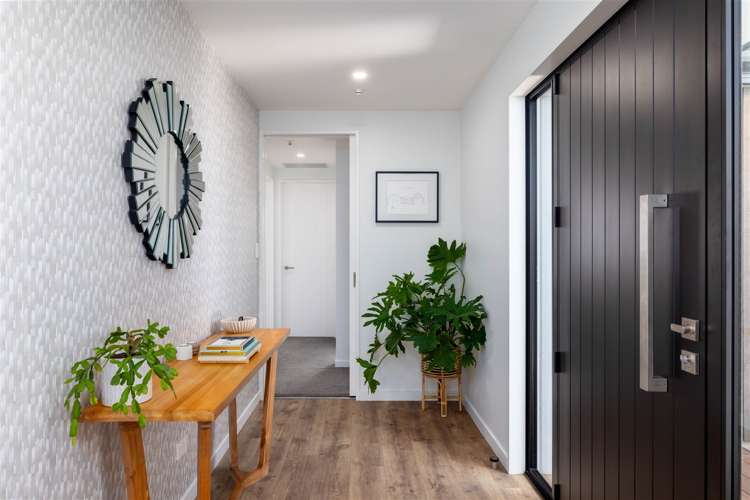 9 Russ Drive Lincoln_10