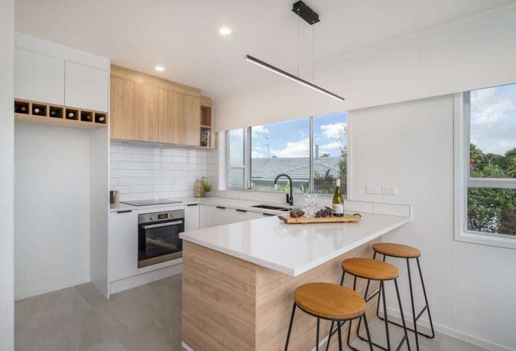 22A Meadway Sunnyhills_1