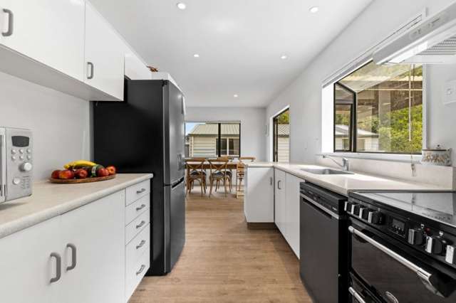 40 Kotare Place South Bay_4